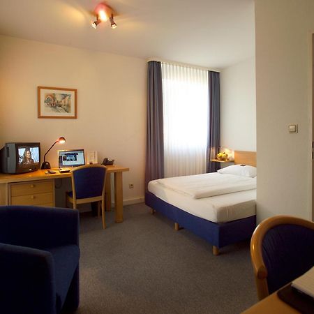 Central Hotel Eschborn Exterior photo
